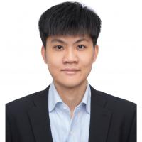 受僱律師 李律廷